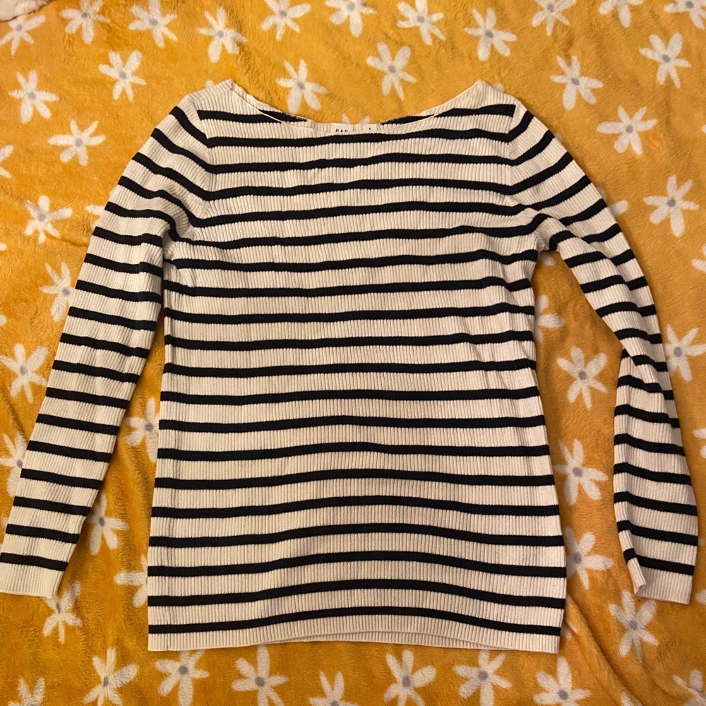 Gap 3/4 sleeve blue and white striped top